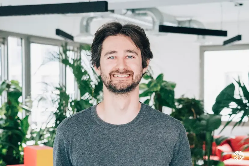 144e5ff6-c272-4380-a7c8-8fd616ced771